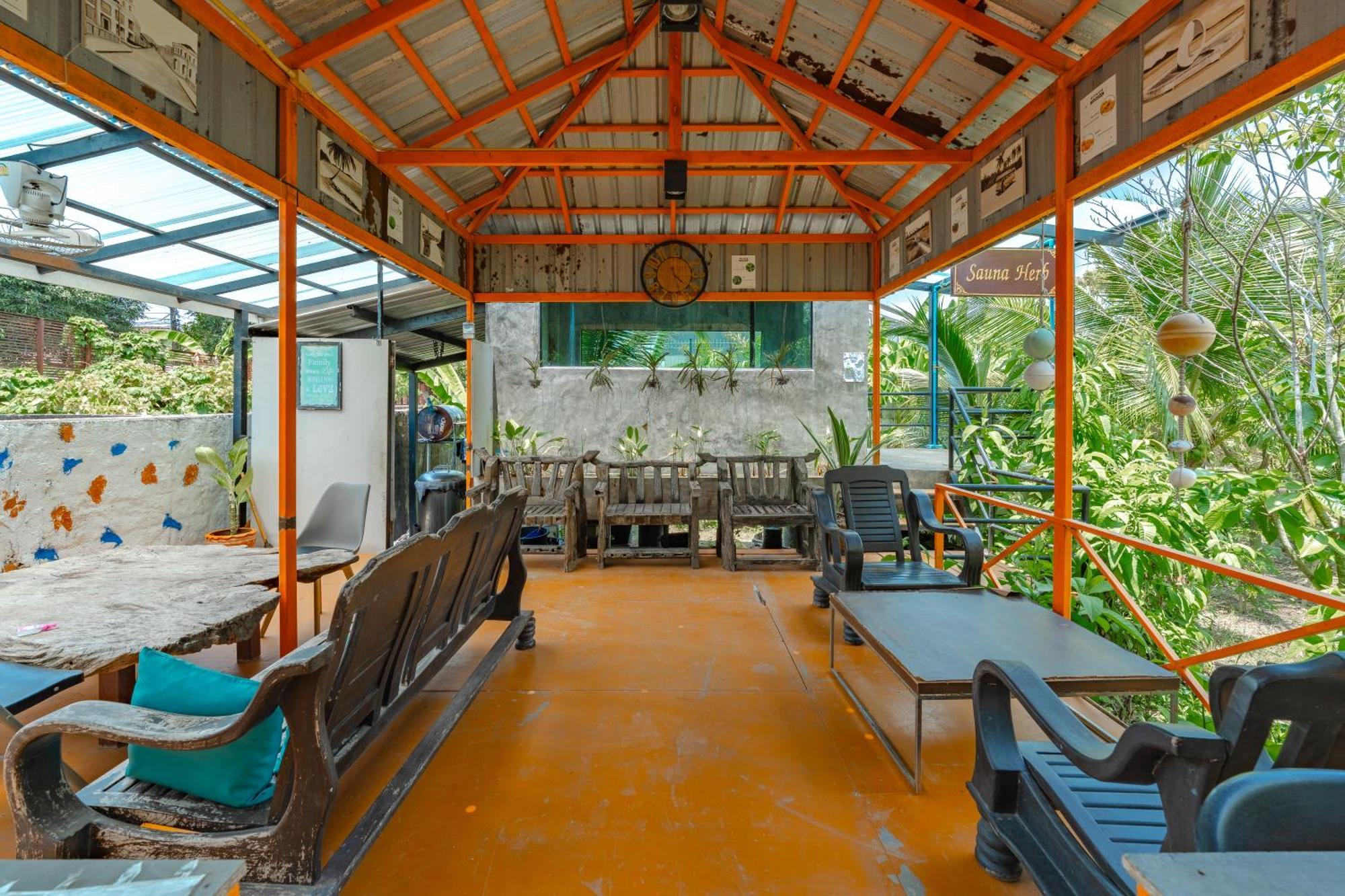 Coco Retreat Phuket Resort And Spa - Sha Plus Чалонг Экстерьер фото