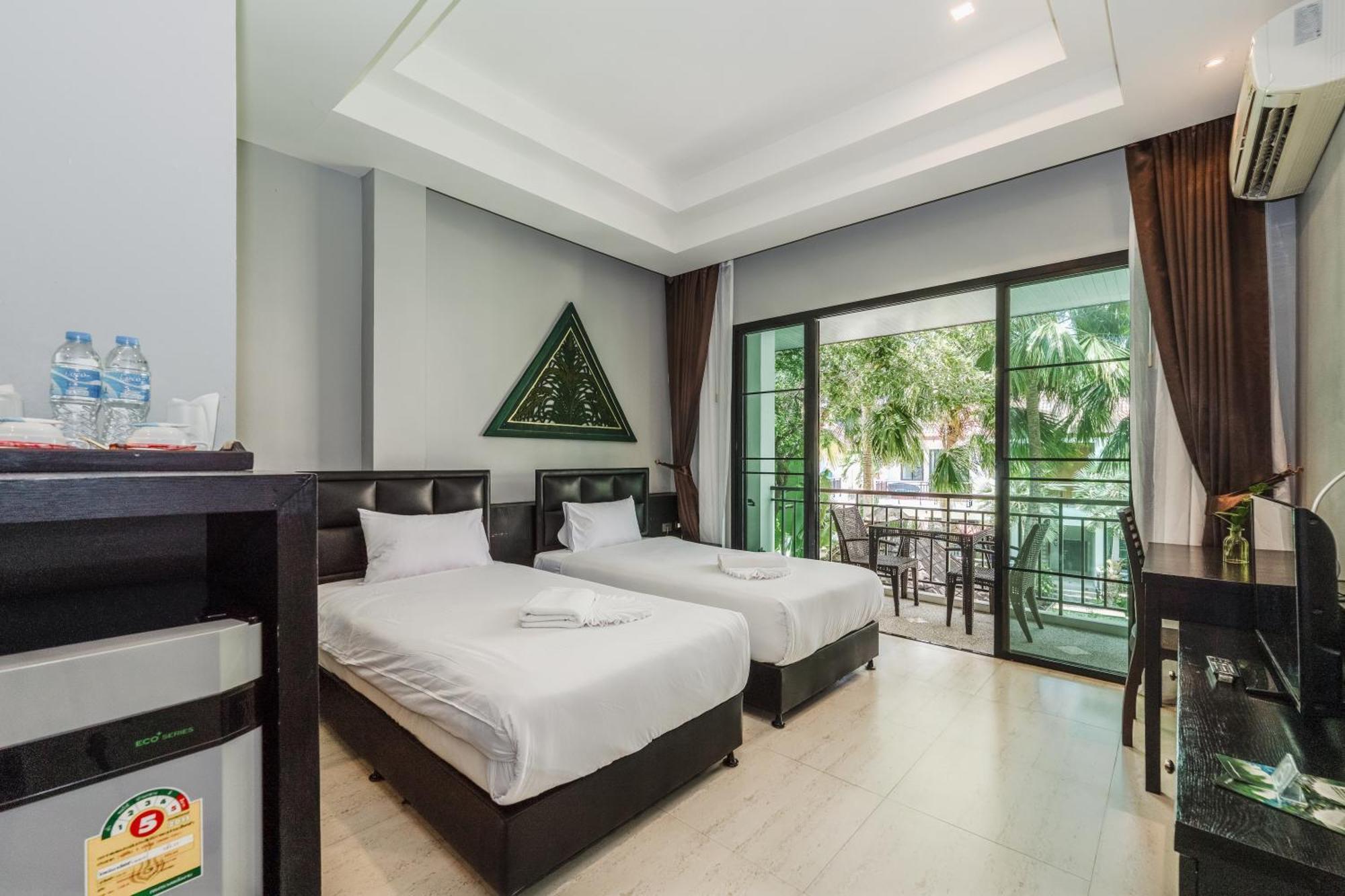 Coco Retreat Phuket Resort And Spa - Sha Plus Чалонг Экстерьер фото