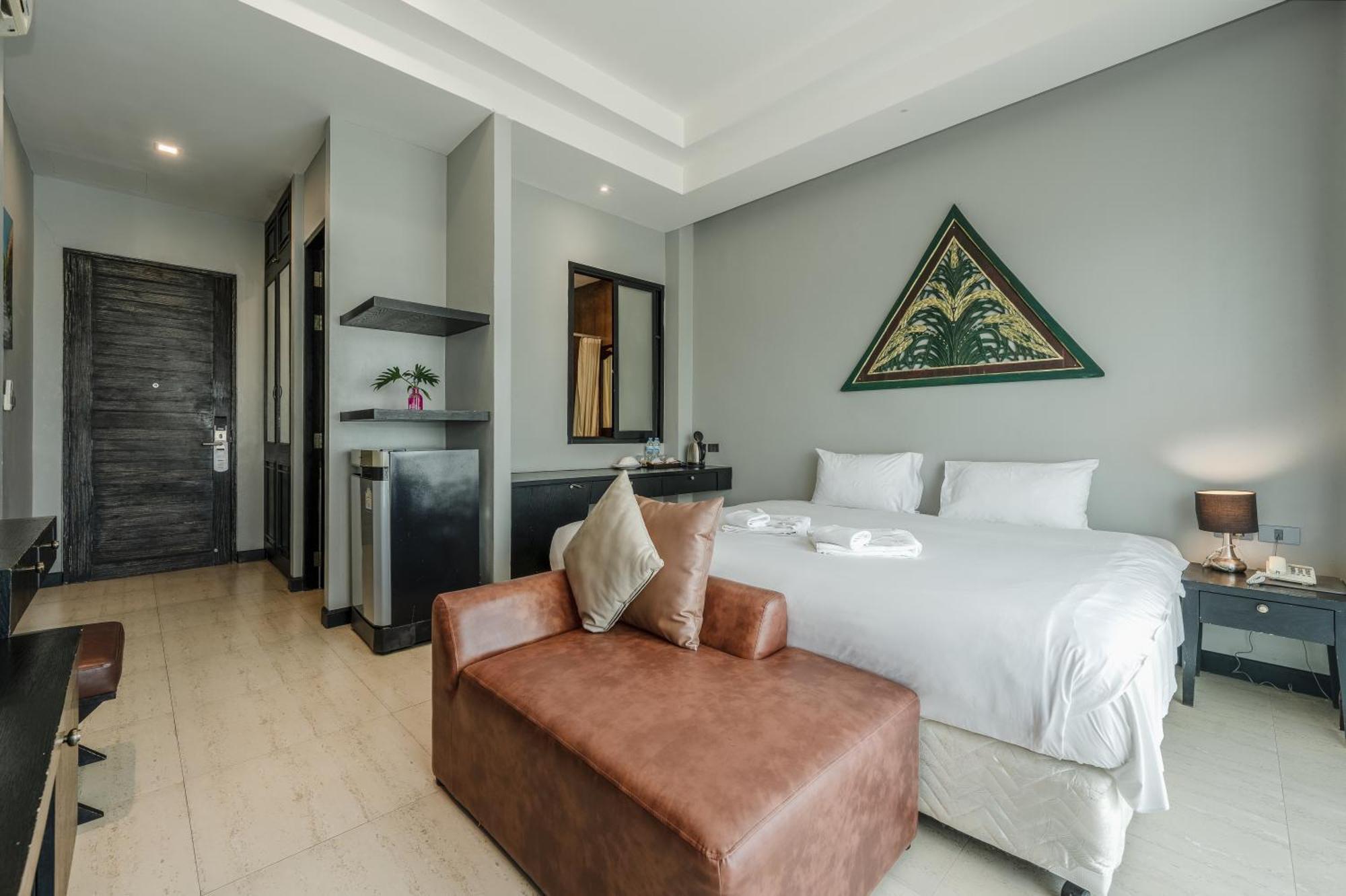 Coco Retreat Phuket Resort And Spa - Sha Plus Чалонг Экстерьер фото